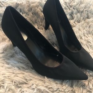 Calvin Klein Black Pointed Toe Kitten Heel Pumps